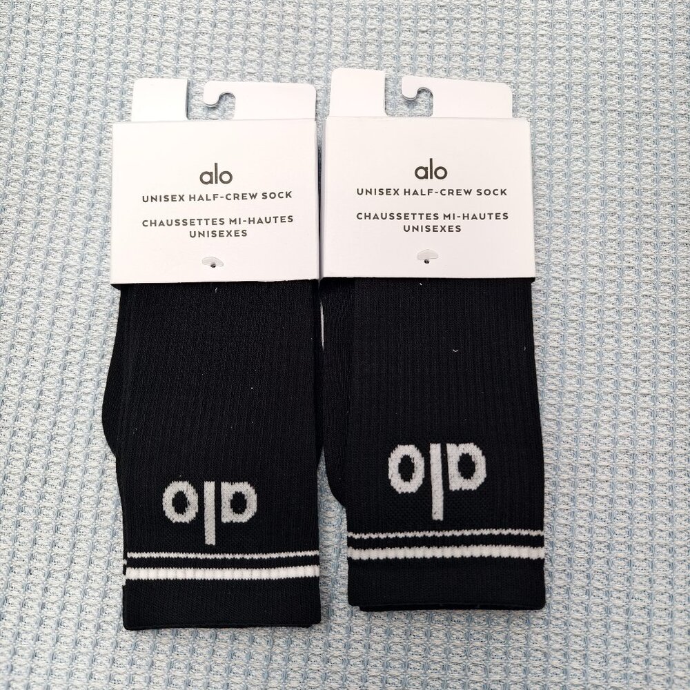 🌞NWT🌞 ALO Yoga 2-Pair Sport Socks | Arch Support & Breathable